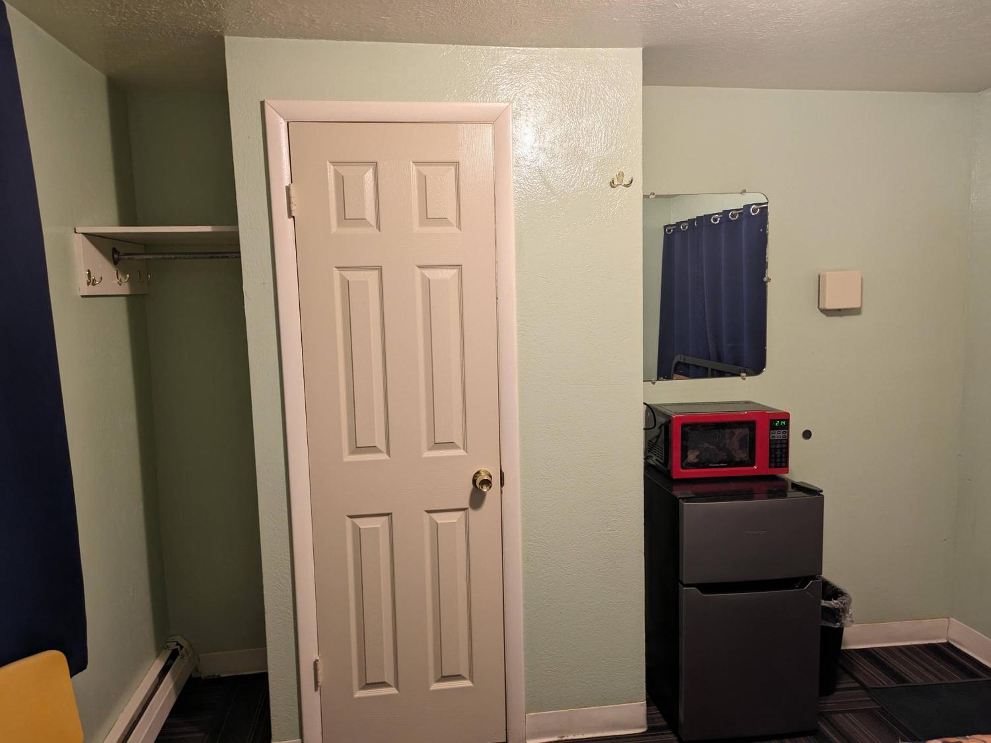 Tour Inn Motel Howard City Extérieur photo